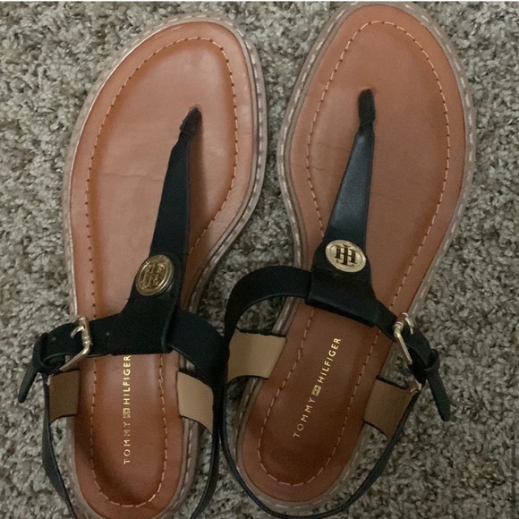 Tommy Hilfiger Bennia Sandals - Picture 6 of 6